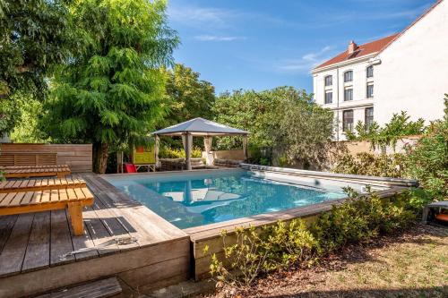Discovery - a villa with a swimming pool that reveals all its charm