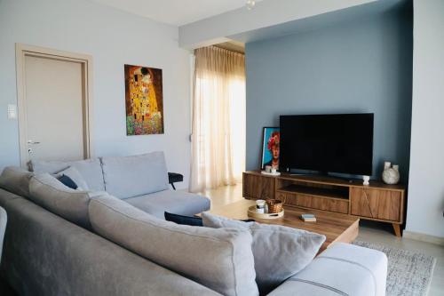 6th Floor Apartment
