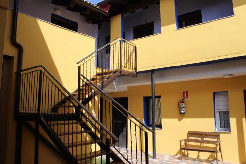 A balcony or terrace at Pensión Media Luna