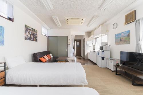 Perfect Location for Exploring Osaka! Near Station