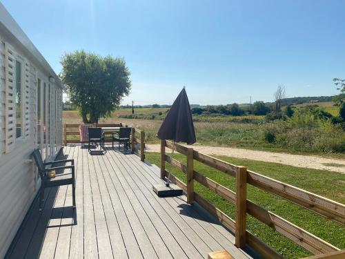 Peisaj natural din apropierea acestui camping