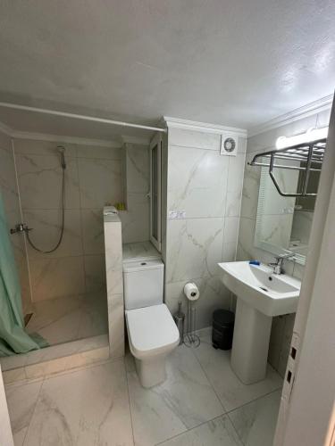 Lilia Apartments