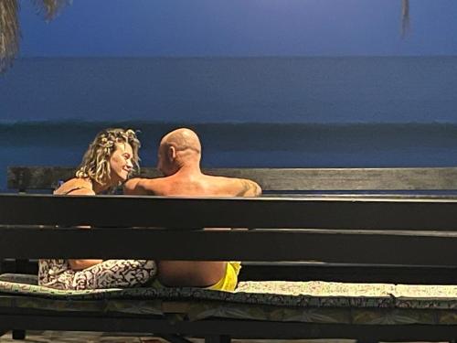 Oaspeți care stau la Hideout Lodge