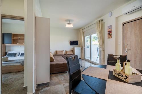 Alfi Apartment Nikiti