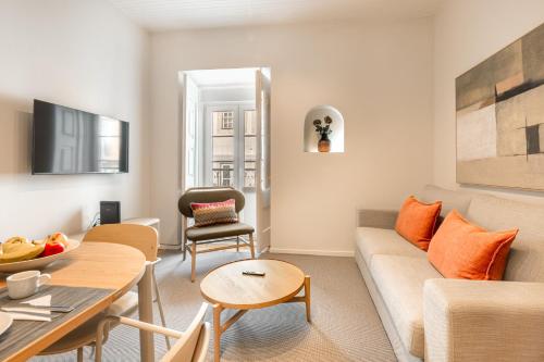 PN Modern & Tastefully Renovated - 3BR Apartment in the Heart of Lisbon