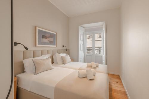 PN Modern & Tastefully Renovated - 3BR Apartment in the Heart of Lisbon
