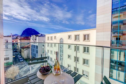 Il Parco Exclusive - Apartment with Balcony & Views - Happy Rentals