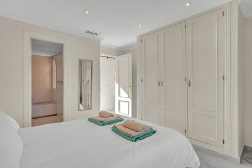 Casa El Palmeral by Finest Rentals