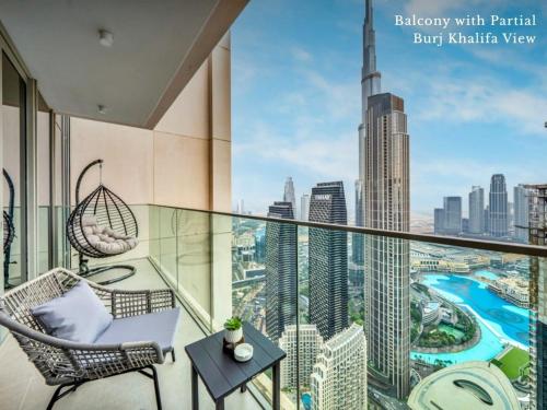 RV30 Burj Khalifa & Fountain View Pool-Gym