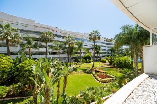 El Embrujo Banus - Puerto Banus
