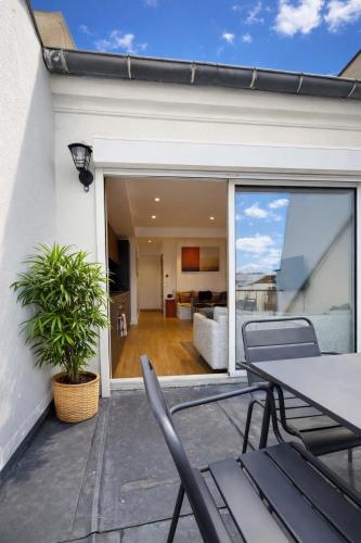 Apartment with exclusive terrace - Le Marais