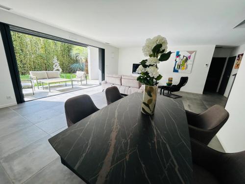 villa moderne spacieuse garage