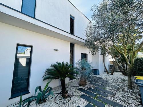 villa moderne spacieuse garage