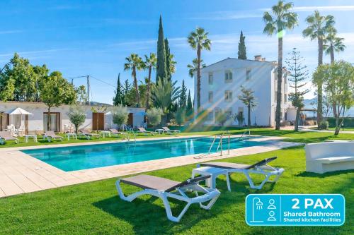 Cubo's NAZ Country Resort