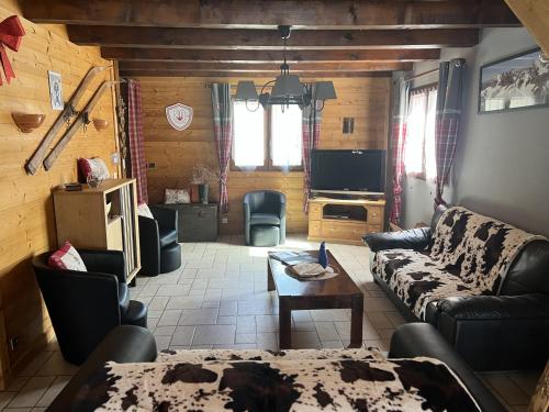 Chalet spacieux 8 pers, 3 chambres, cheminée, Wi-Fi, BBQ - FR-1-762-1