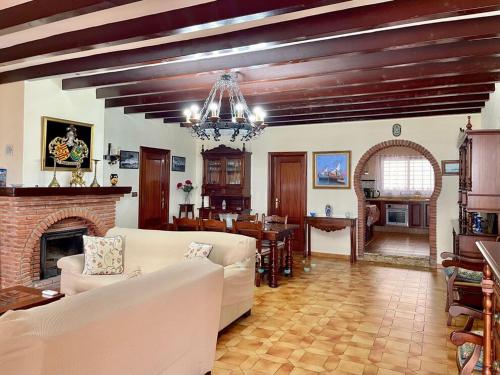 CASA MIRADOR Maro