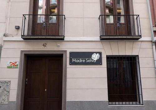 APARTAMENTOS MADRESELVA