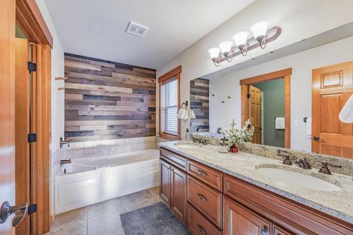 Gallery image of Coal Chute Lodge in Ronald