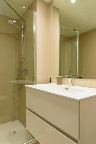 Casita Unic Modern apartment with pool and gym
