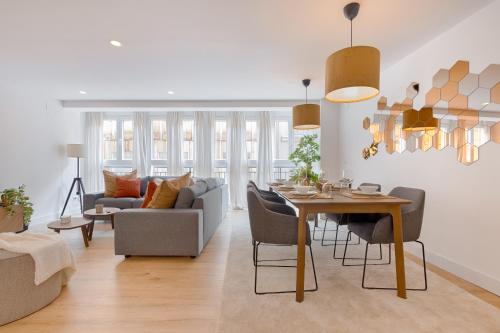 C26 Gorgeous 4 bdrm Apartament in Plaza Uncibay