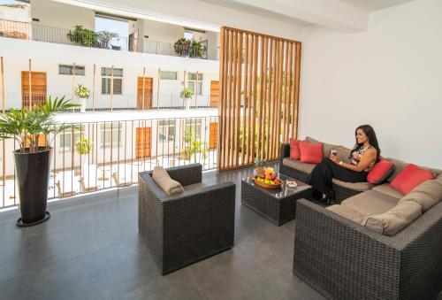 Χώρος καθιστικού στο Tucan Suites Tarapoto - Hotel Asociado Casa Andina