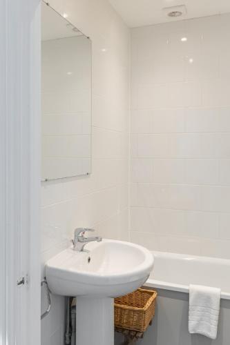 Charming Garden Cottage in Rottingdean Village photo 9