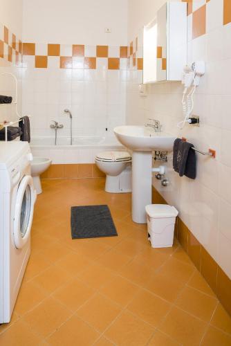 Un baño de Residence Campana