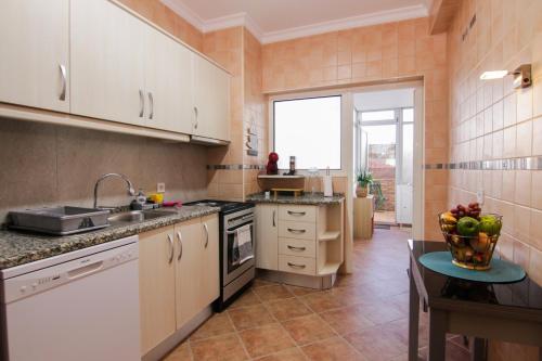 Charming 2BR Apartment in Olhão City Center