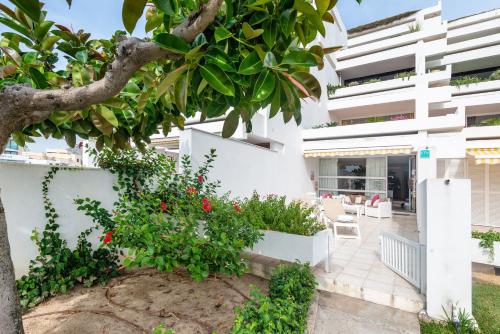 Edificio Canopus, Apartamento 23 en primera linea de la playa