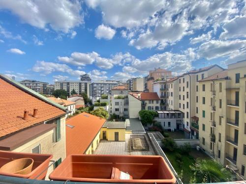 Palma Home, Elegante e Spaziosa nel cuore della Città di Milano, con Metropolitana M1 Gambara