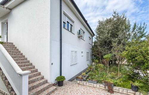 Nice Apartment In Rab With Harbor View