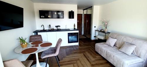 Tėčio ir Dukters pajūrio apartamentai - Šventojoje