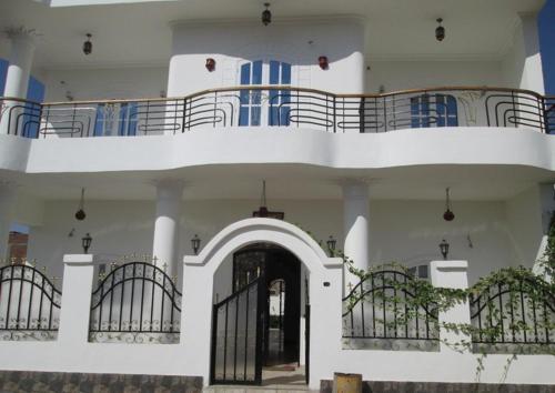 Balcony o terrace sa Nile Paradise Apartments