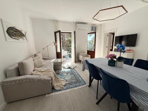Apartment Stara Novalja 4143b