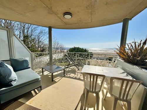 Appartement 2 chambres, balcon, accès plage, piscine, parking, animaux admis - La Tranche-sur-Mer - FR-1-194-232