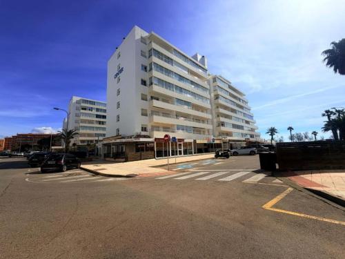Appart 4 pers, piscine, plage et jardin, Roses