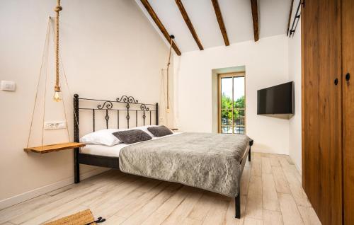 Nice Home In Malinska