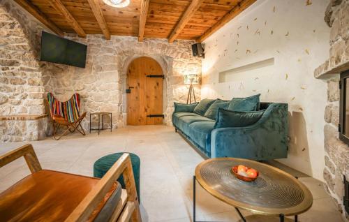 Nice Home In Malinska
