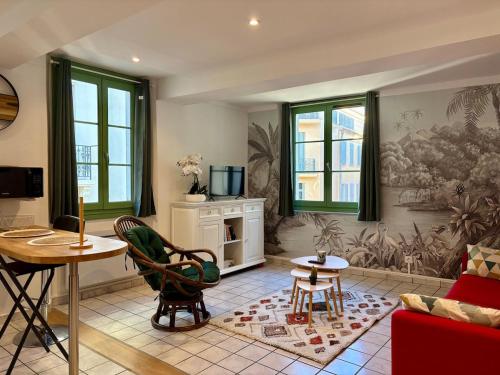 GRAND STUDIO à TOULON