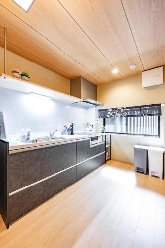 閑坐町屋 祇園龍泉 Traditional Machiya 5 min to Gion, metro, Kamo River