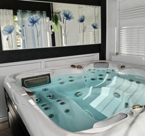 ForRest Spa Apartment - Private Jacuzzi & Sauna