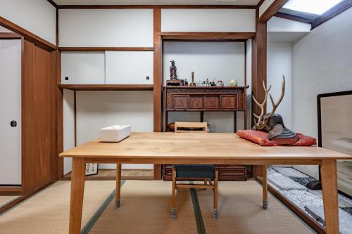 Traditional and spacious Machiya in serene North Kyoto, steps to Kamo River 喜舎 鴨川
