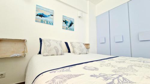 Excellent sea view with direct beach access