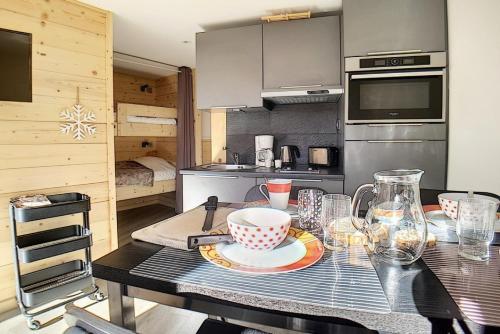 Résidence Boedette D - Appartement rénové · Départ et retour skis aux pieds · Balcon MAE-6874