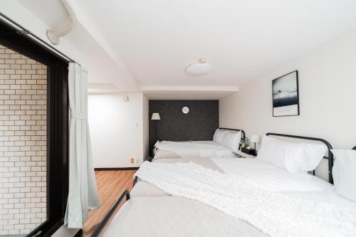 Tokyo shinjuku city family room
