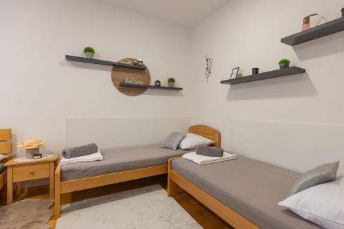 Sea & Stone Apartment No 1 in Starigrad
