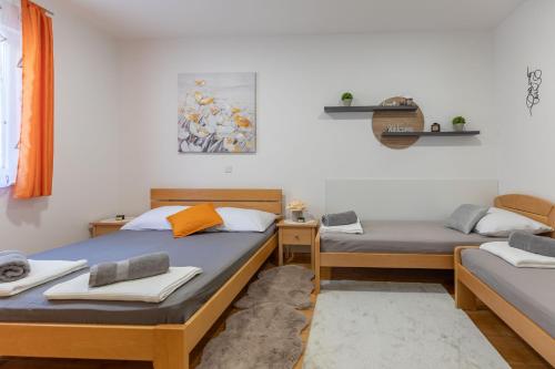 Sea & Stone Apartment No 1 in Starigrad