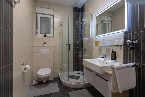 Sea & Stone Apartment No 2 in Starigrad