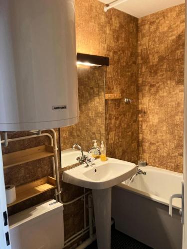 Résidence Asters B4 - Appartement. Balcon Sud. Pied des pistes. MAE-2951