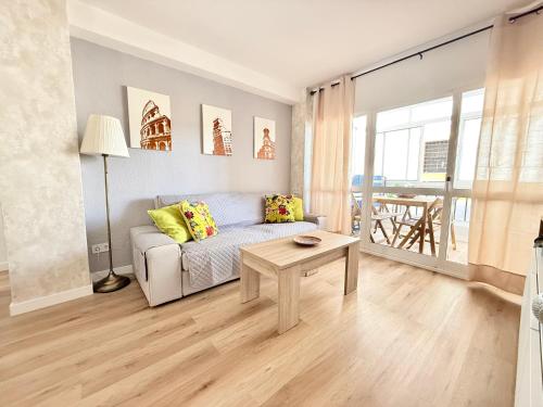 Central Beachfront Apartment